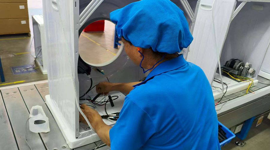 一機(jī)多能，呵護(hù)全家衣物