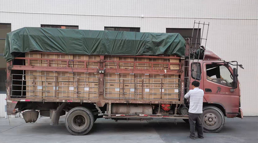 15天，金環(huán)電器順利完成電商客戶的內(nèi)衣干衣機(jī)出貨